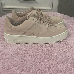 Nike Air Force 1 Sage Low